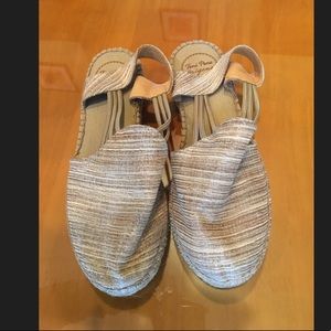 Toni Pons Espadrilles NWOT. Size 37 (Size 6)